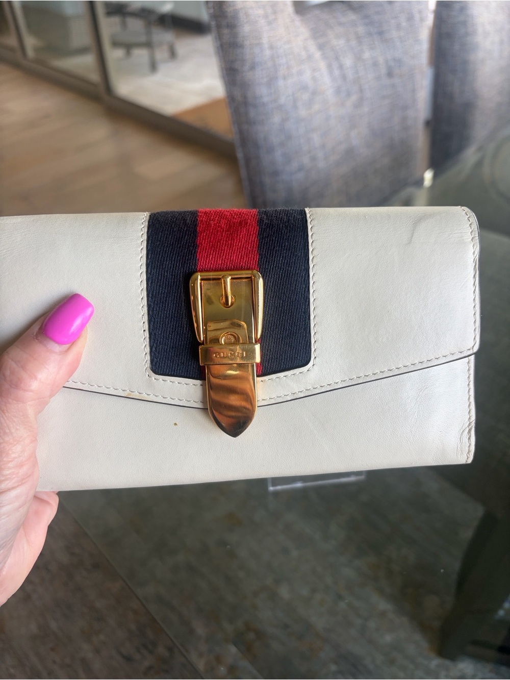 Gucci White Crossbody with Red & Navy Web Stripe - Picture 12 of 13